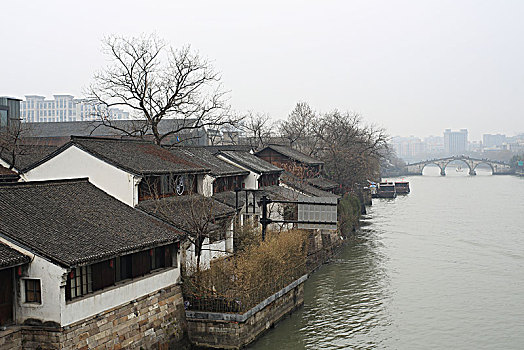 bach thu kep khung 2 ngay