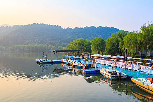 ưin2888