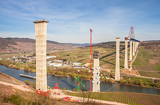 cau lodephomnay