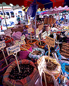 chốt số hàng ngày