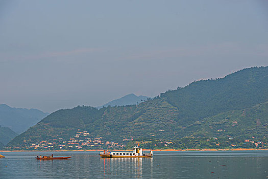 minh châu soi cầu