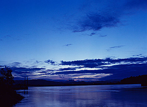 bach thu kep hom nay