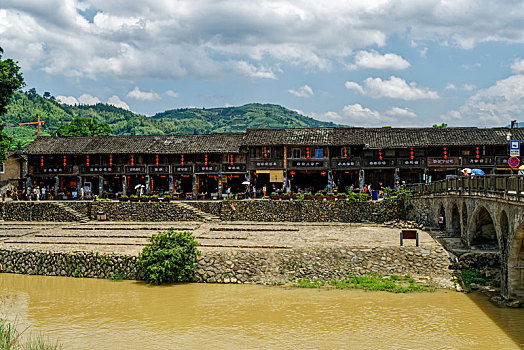 bạch thủ là giải mấy