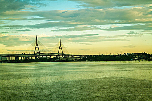 quay thử miền nam